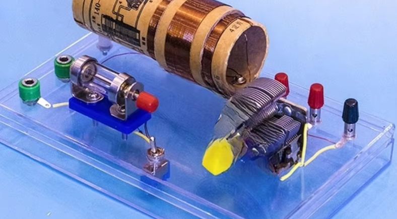 Science Hobbyist - مكثف هوائي متغير 140 ملف بتصميم