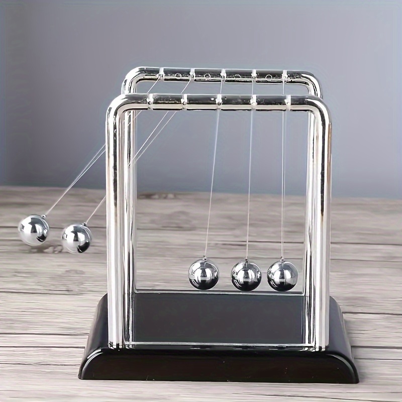 الكلاسيكية نيوتن مهد معدني سطح - مراجعة Newton Cradle Large وسعره